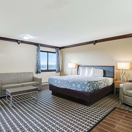Econo Lodge Madison East Eksteriør billede