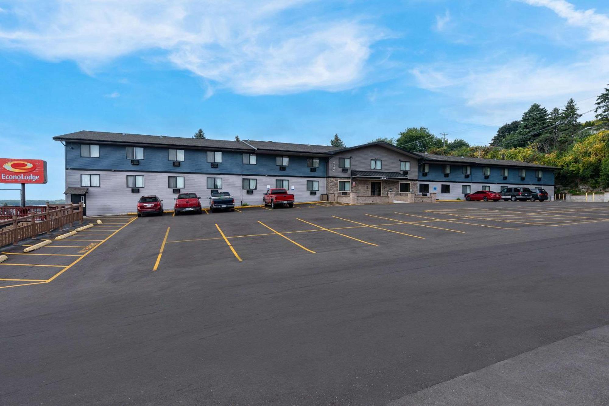 Econo Lodge Madison East Eksteriør billede