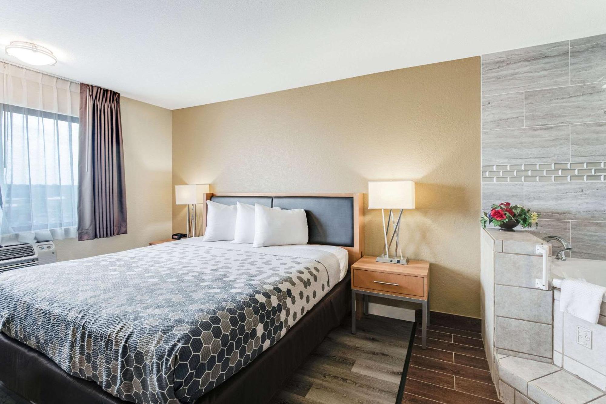 Econo Lodge Madison East Eksteriør billede