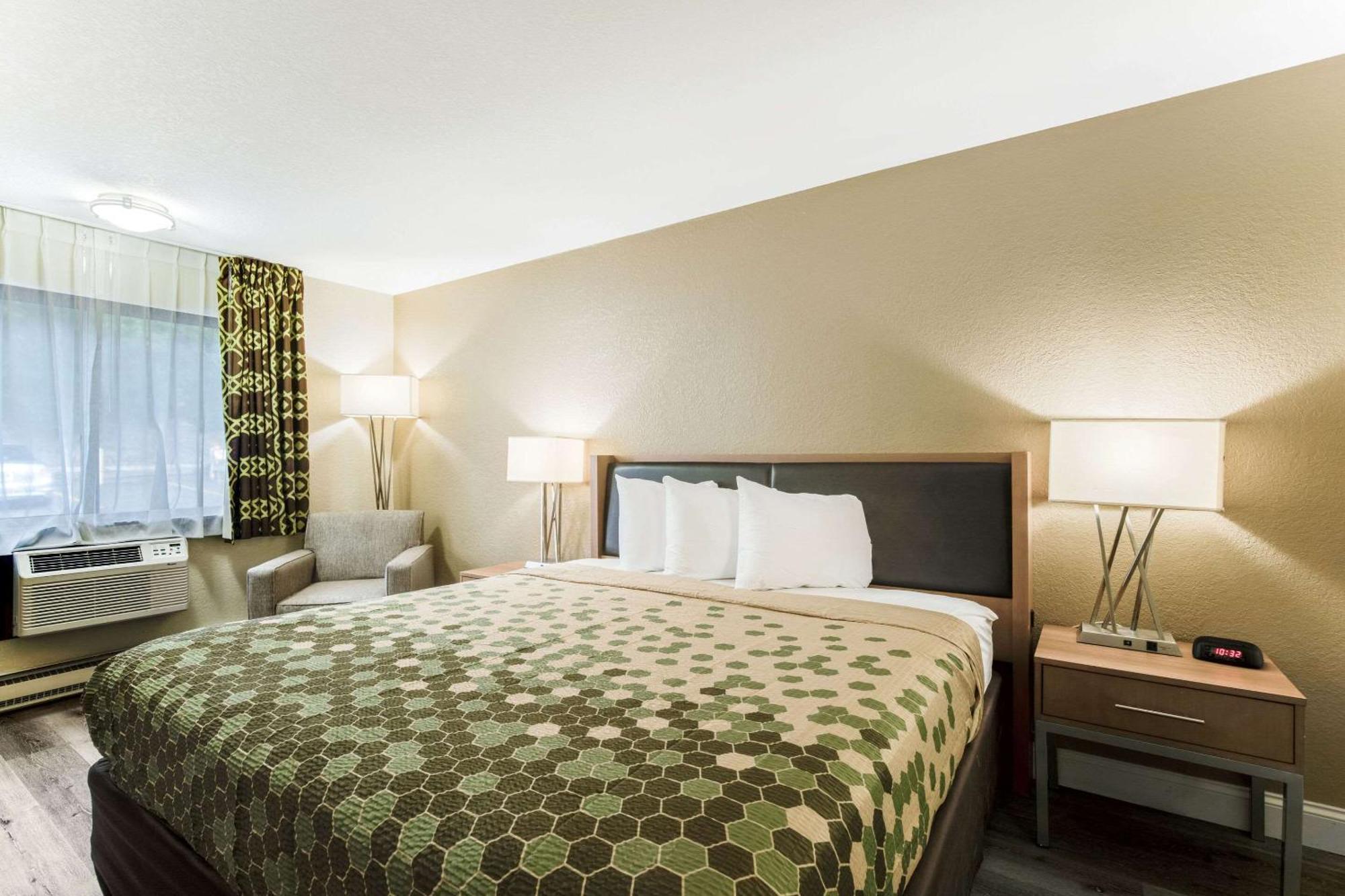Econo Lodge Madison East Eksteriør billede