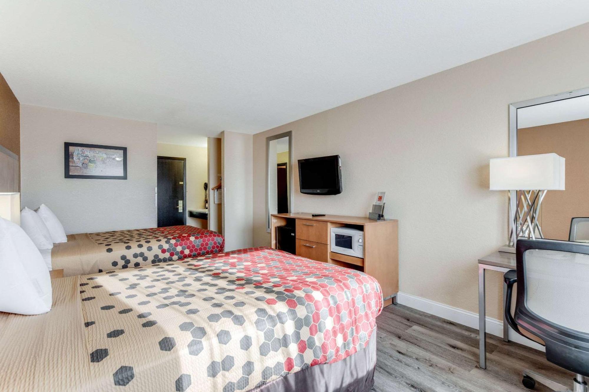 Econo Lodge Madison East Eksteriør billede