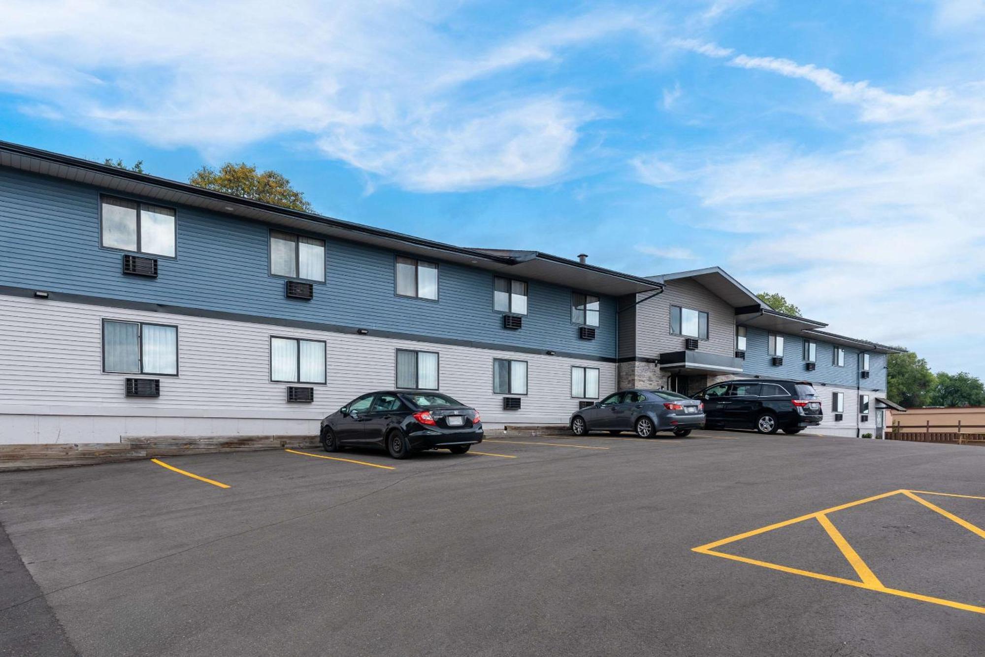 Econo Lodge Madison East Eksteriør billede