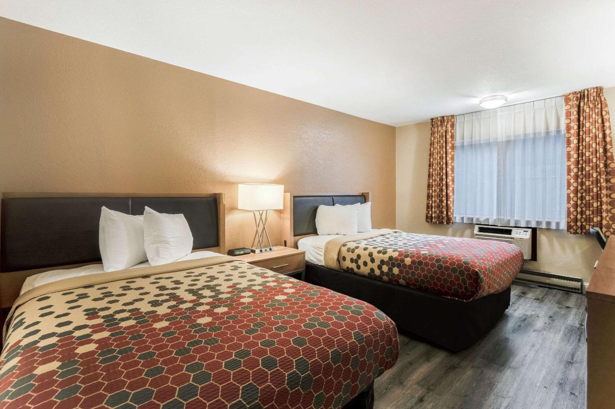Econo Lodge Madison East Eksteriør billede