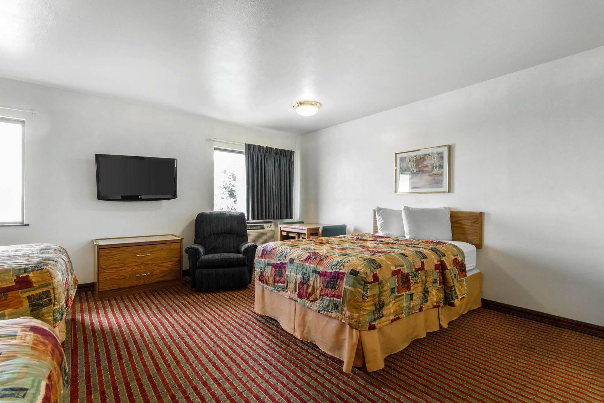 Econo Lodge Madison East Eksteriør billede