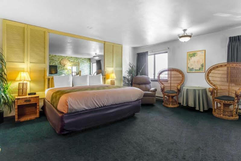 Econo Lodge Madison East Eksteriør billede